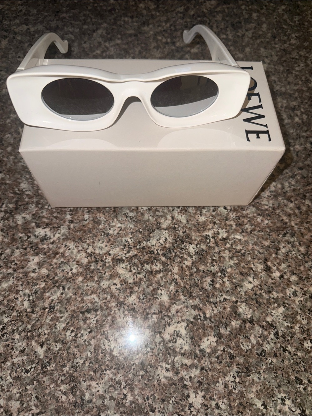Loewe White Rectangular-Oval Sunglasses with Dark Lenses